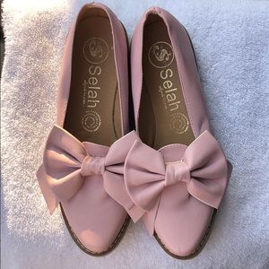 Pink bowknot loafers